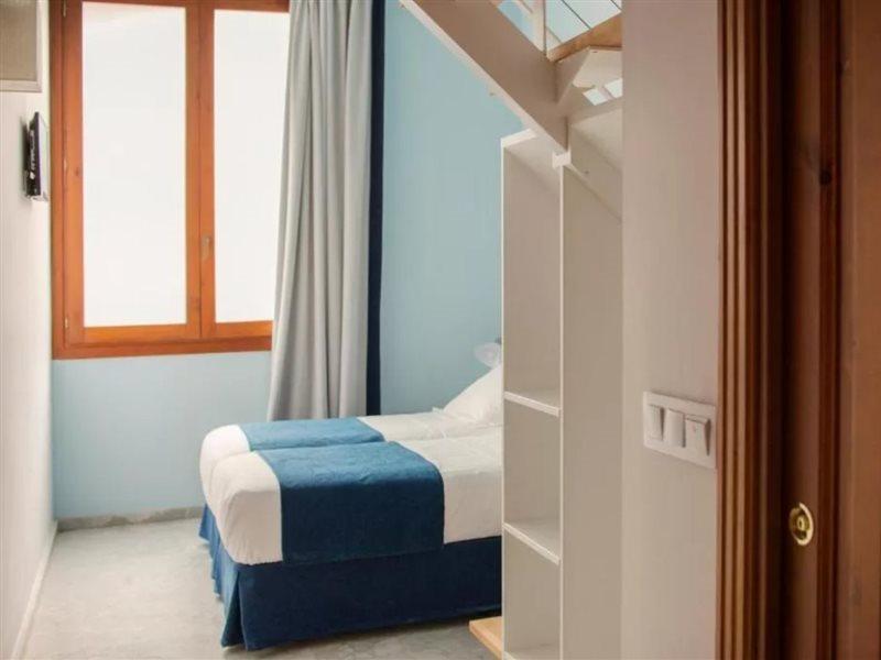Ad Hoc Carmen Otel Valensiya Dış mekan fotoğraf